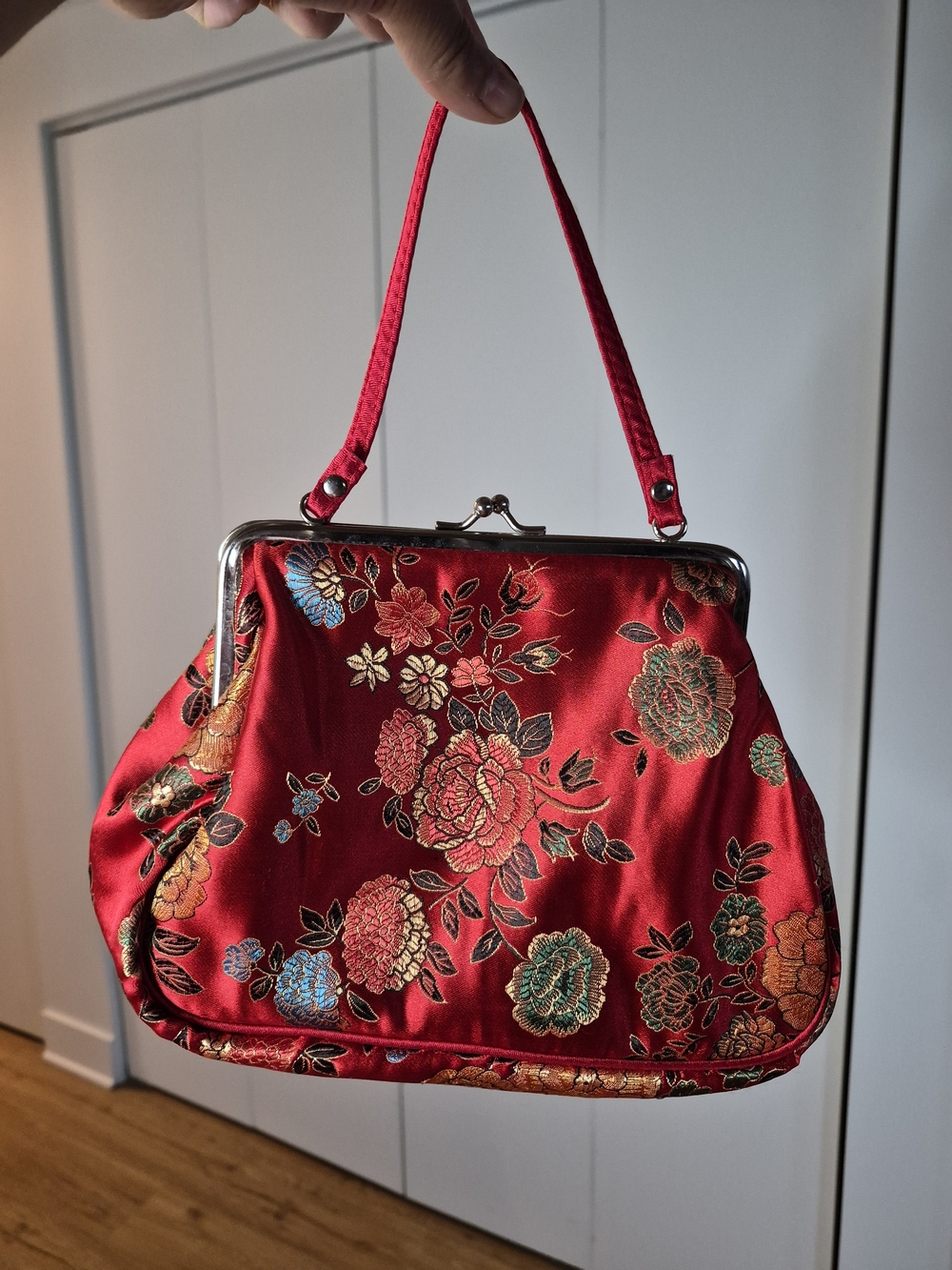 Red Floral Satin Frame-Top Handbag